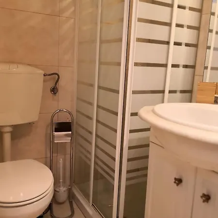 Graca Lovers 2 * Lissabon